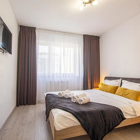 Apartman Mohost Kasper 3 - Luxe Retreat With Mountain Views Brassó