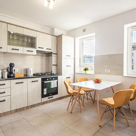Mohost Kasper 3 - Luxe Retreat With Mountain Views Brassó